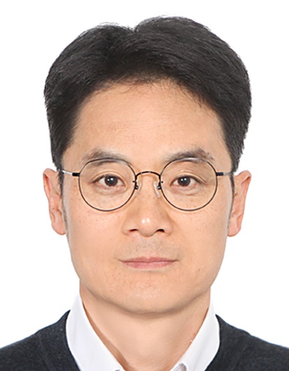김범석