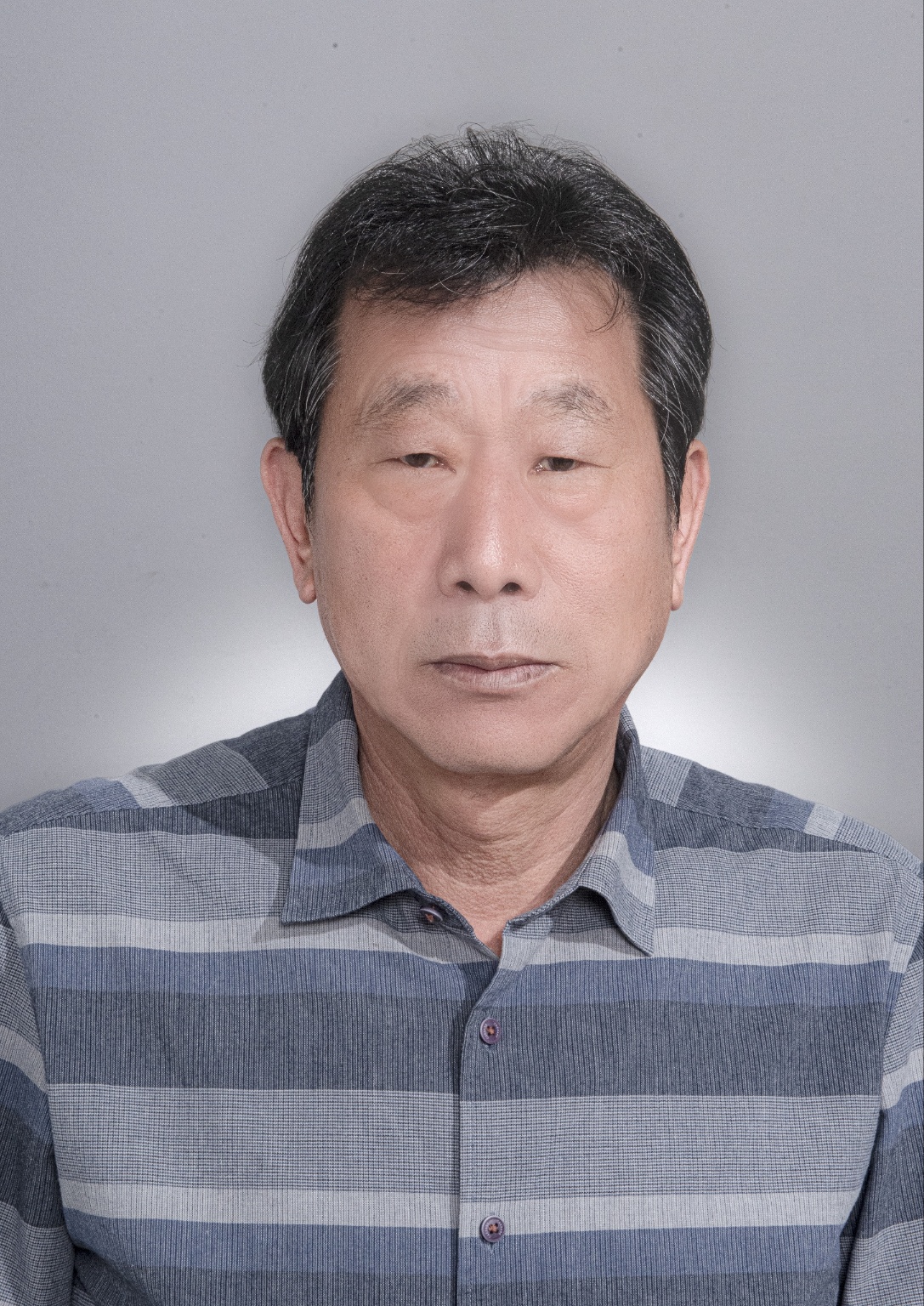신판철