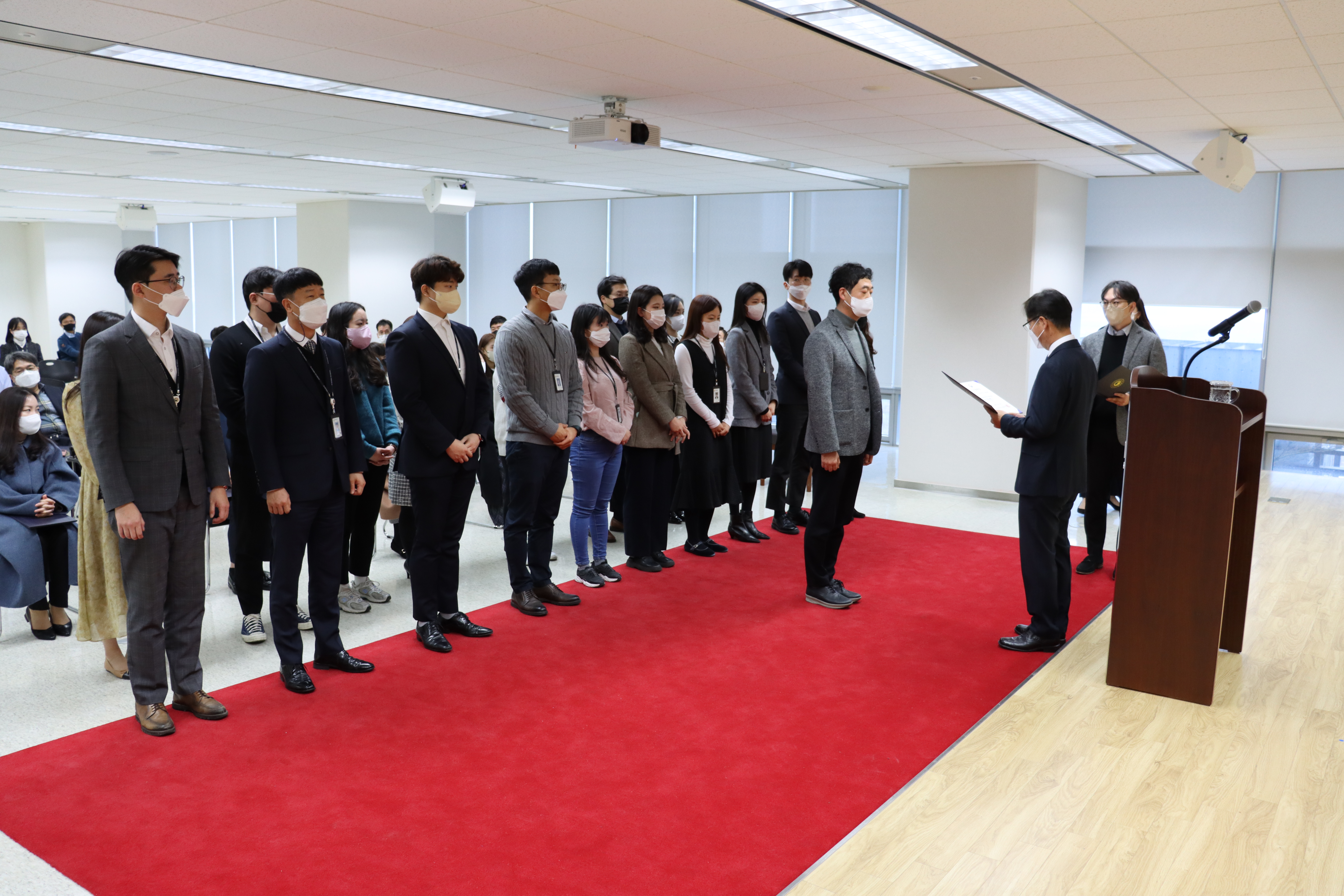 인사발령장 수여식2.JPG